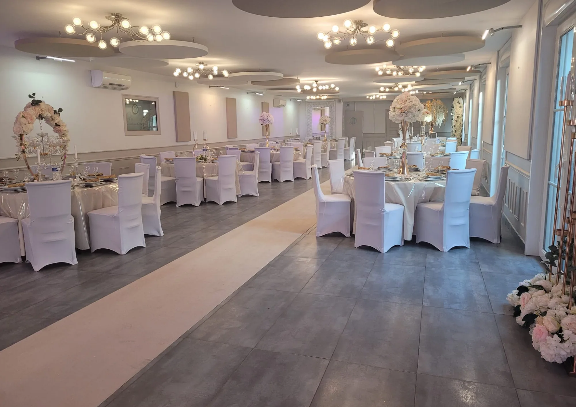 déco tapis salle et table