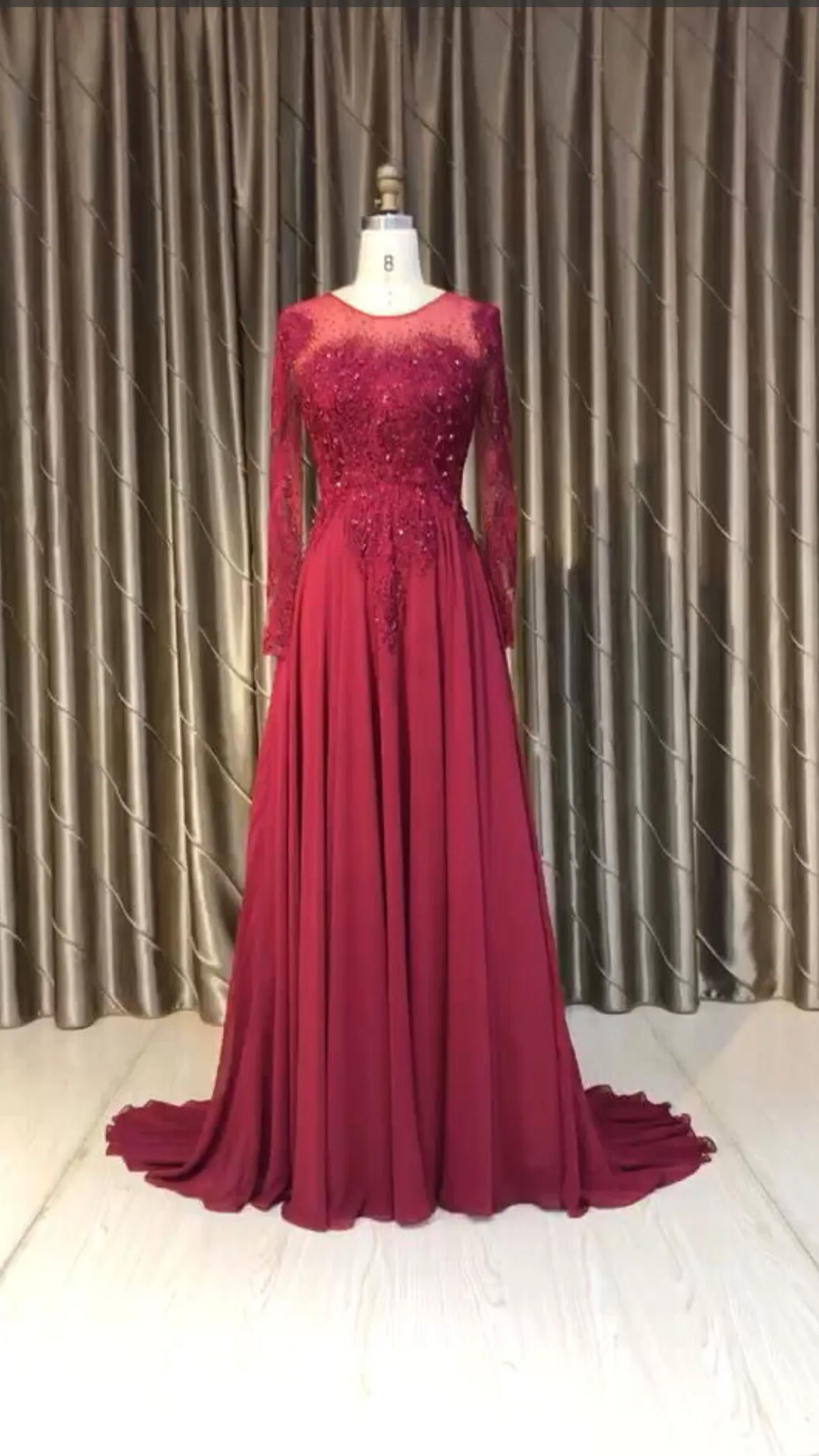 robe de soirée bordeaux
