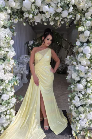 Robe de soirée asymétrique 2026