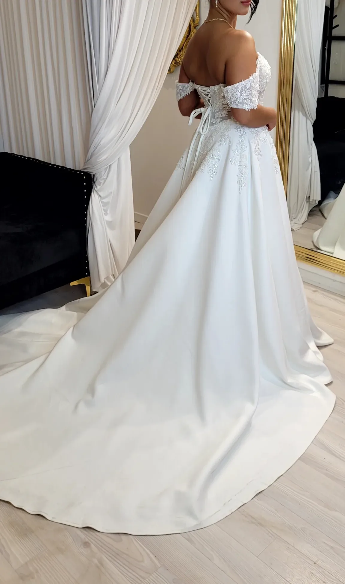 Robe de mariée en dentelle évasée – Élégance intemporelle & féminité absolue – Image 2