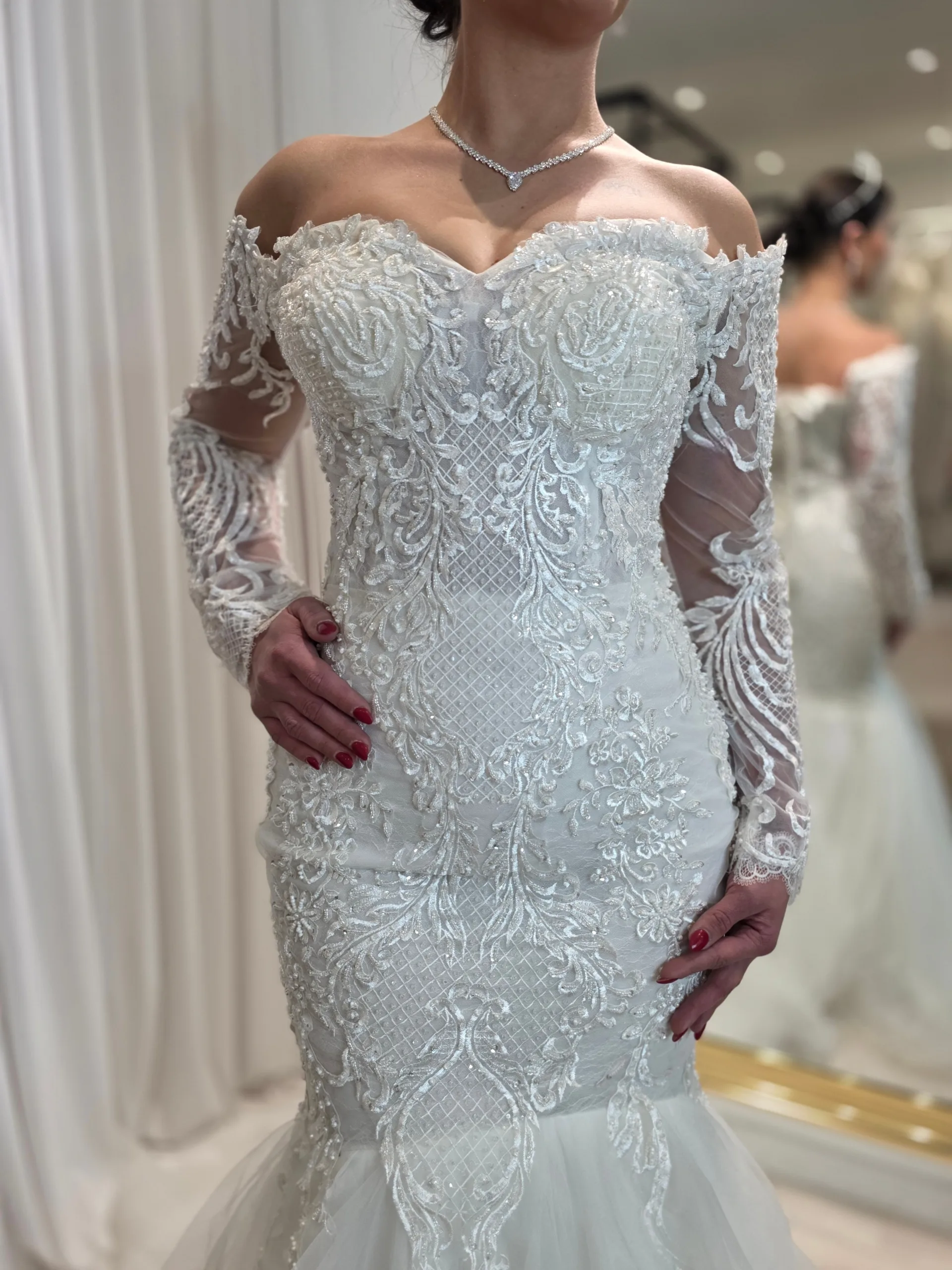 Robe de mariée sirène en dentelle et tulle – élégance et charme romantique – Image 2