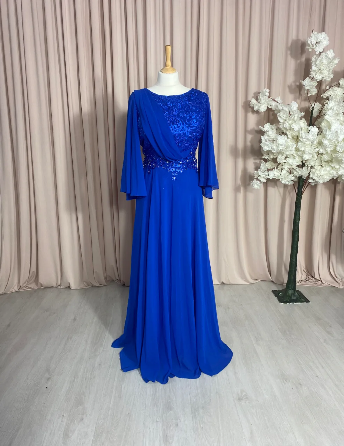 robe longue, bleu royale en mousseline