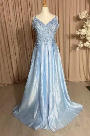 robe cocktail bleu cendrillon dentelle