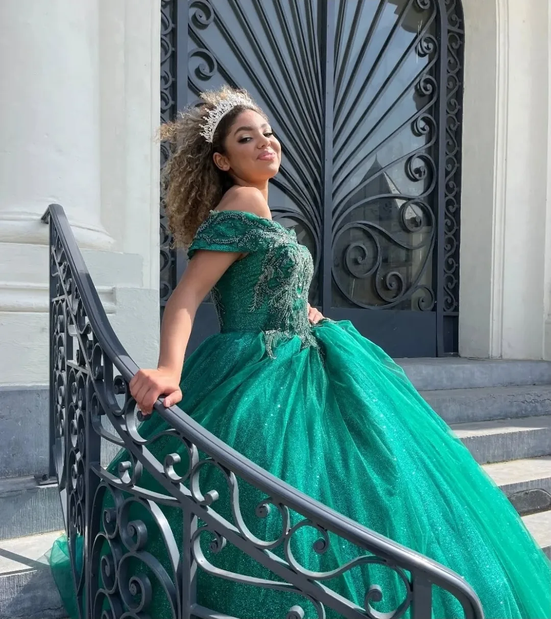 Robe de bal princesse -corset structuré – Image 3