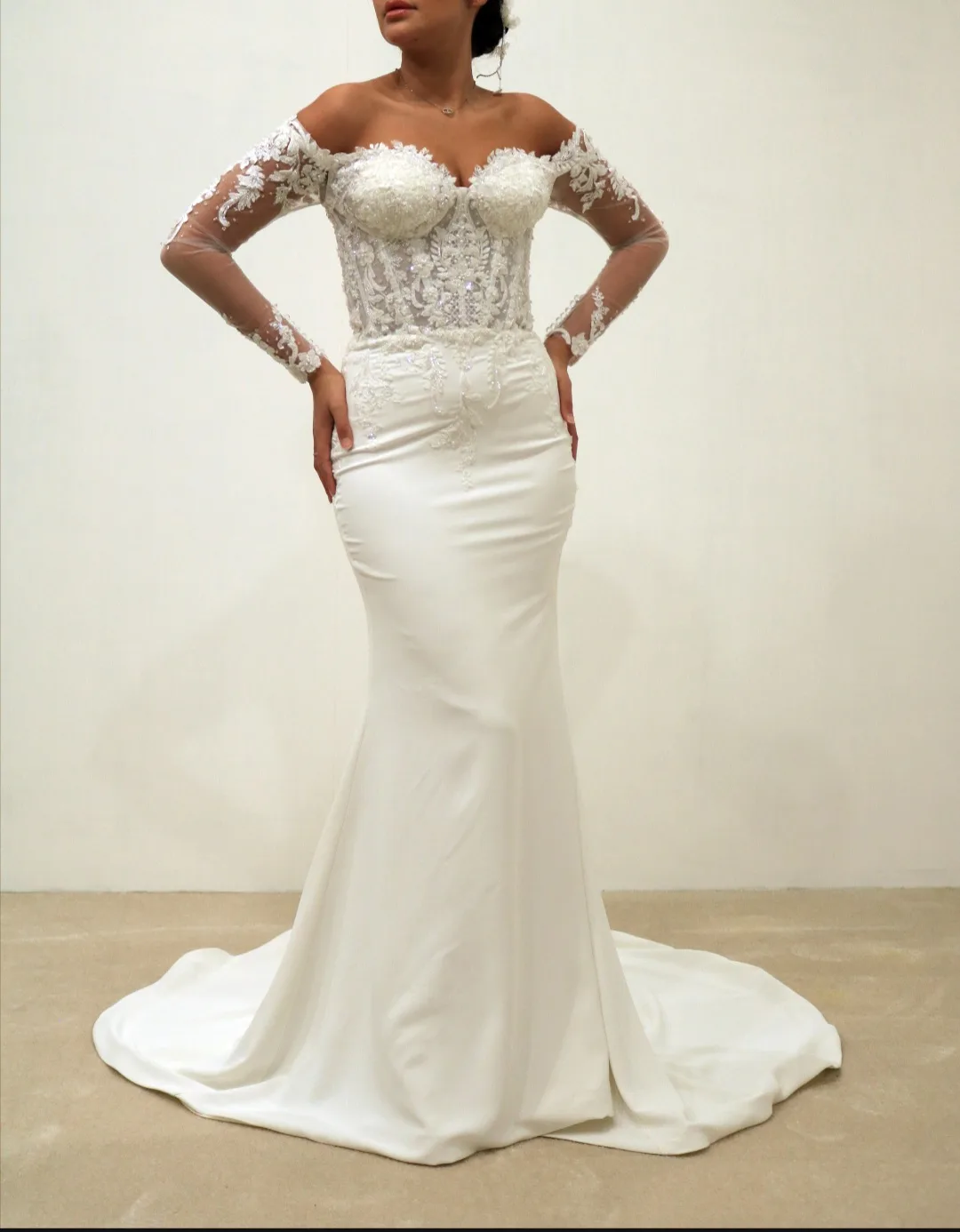 robe de mariée sirène dentelle et manche longue