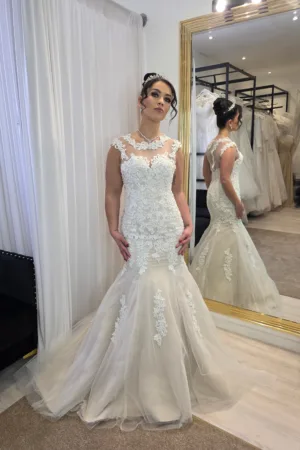 robe sirène tulle nude et broderie