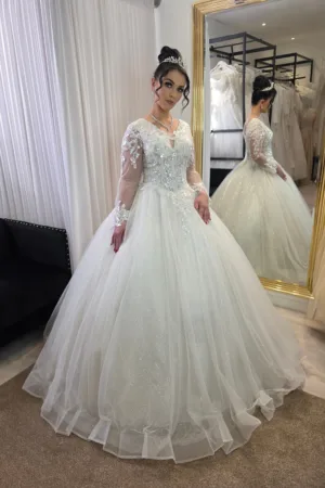 robe de mariée scintillante princesse manche longue