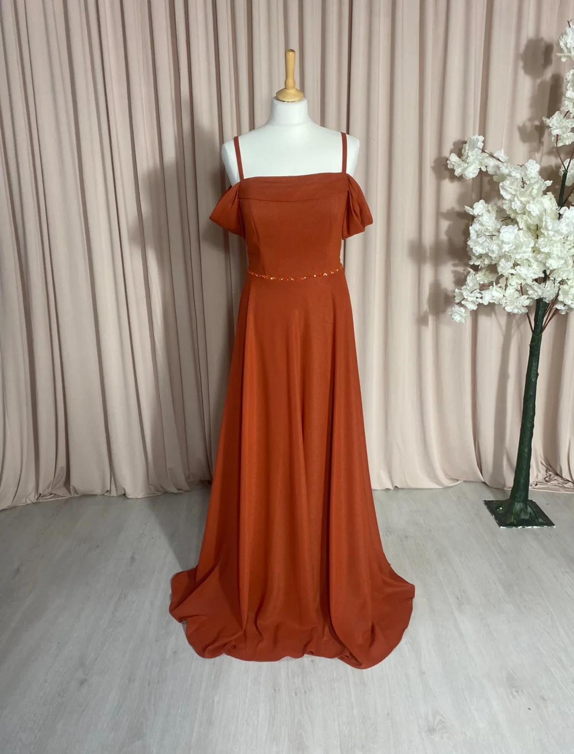 robe teracota longue fluide épaule dégagées