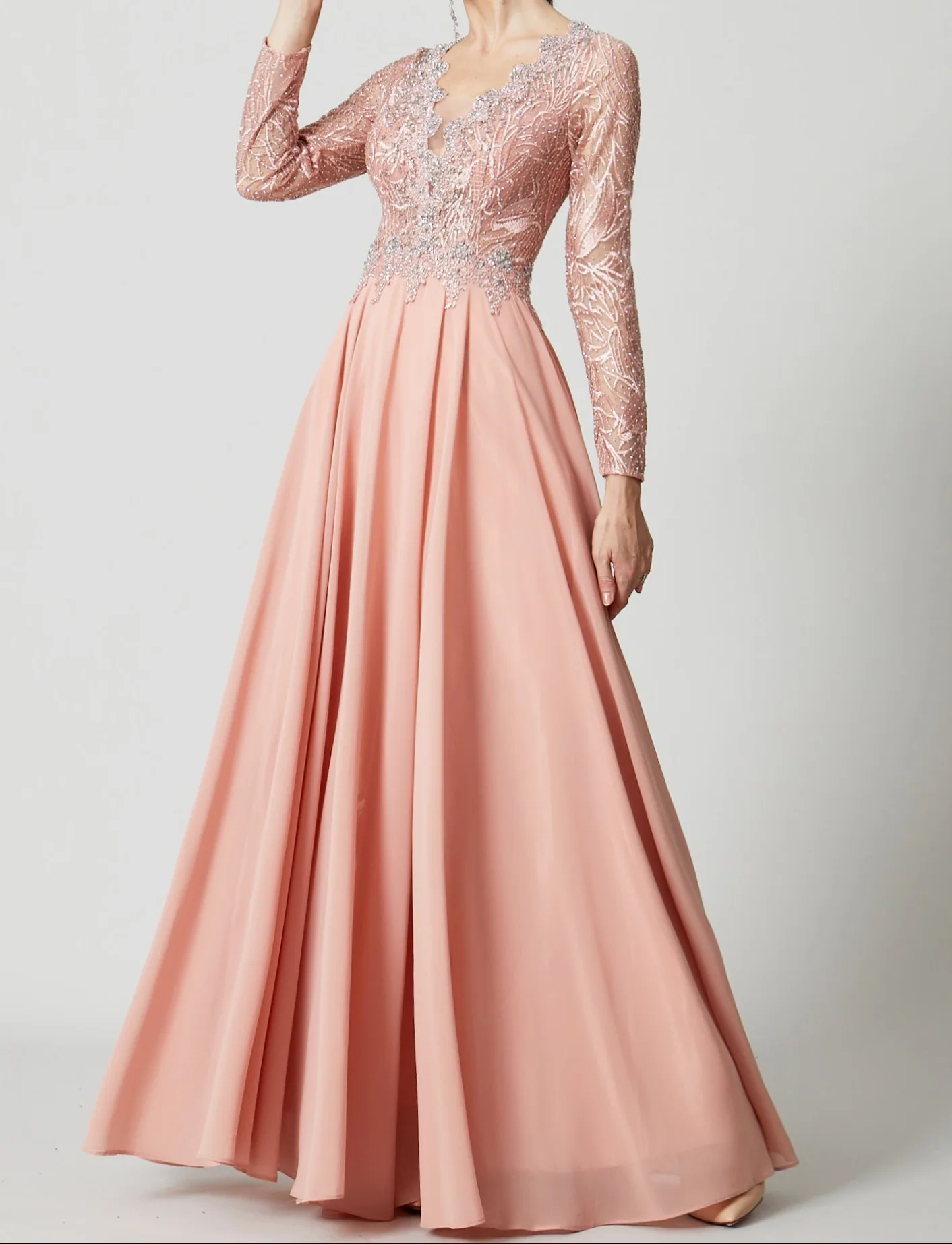 Robe longue en mousseline avec dentelle brodée – Image 4