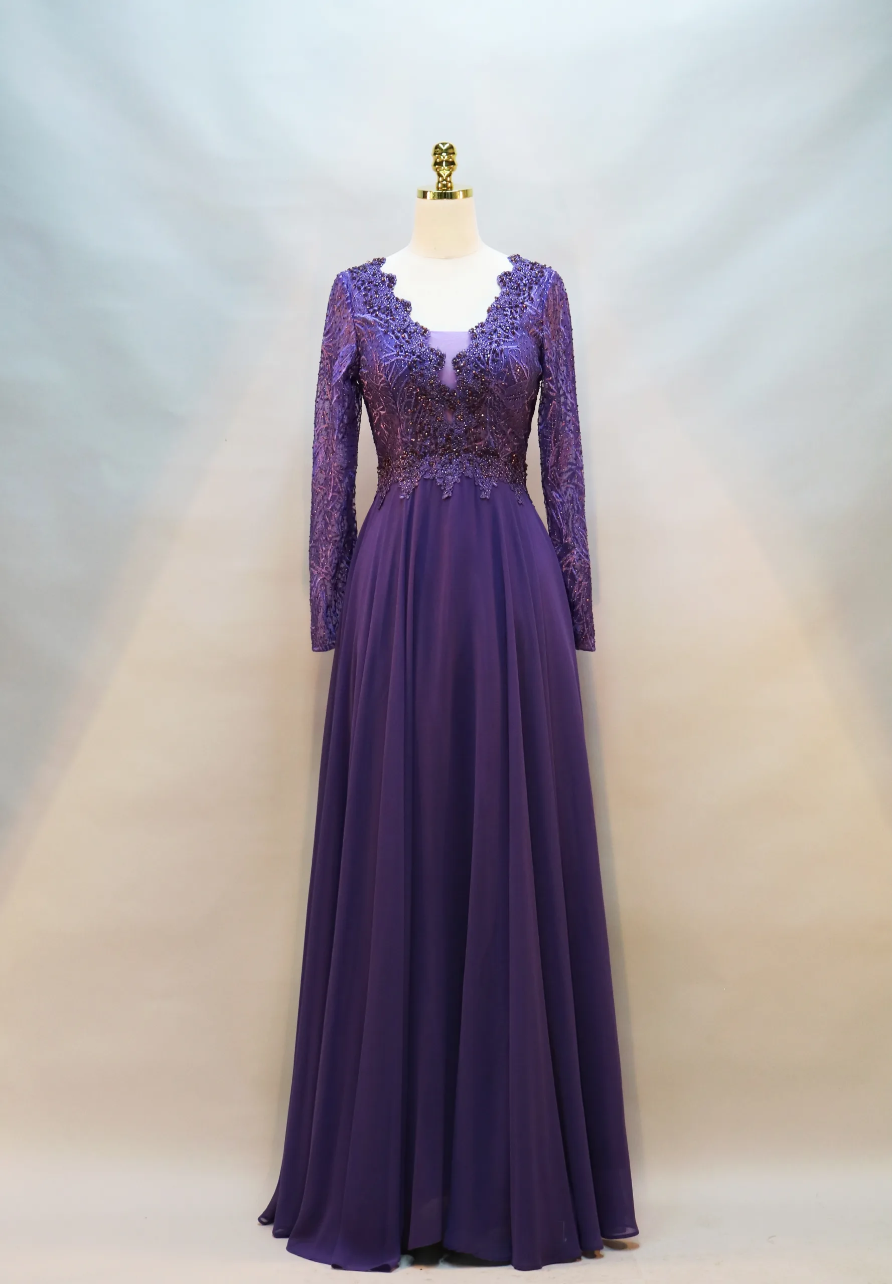 Robe longue en mousseline avec dentelle brodée – Image 8